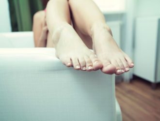 Как вылечить грибок на пальцах ног в домашних условиях быстро thumbnail